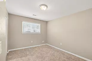 201 17th St, Pittsburg, CA 94565 - Photo 9