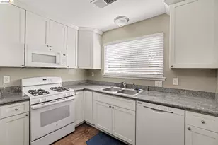 201 17th St, Pittsburg, CA 94565 - Photo 7