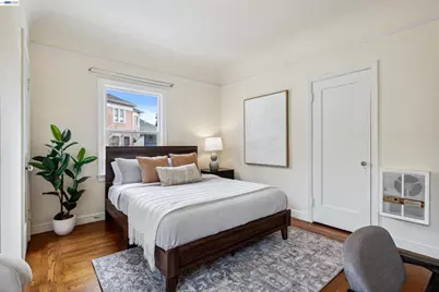 1438 Lakeshore Ave #6, Oakland, CA 94606 - Photo 11