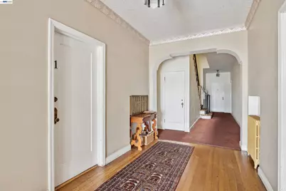 1438 Lakeshore Ave #6, Oakland, CA 94606 - Photo 3