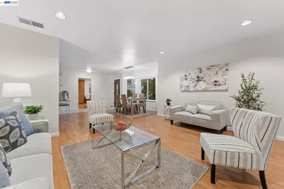 37 Oak Park Dr, Alameda, CA 94502 - Photo 11