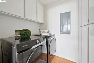 37 Oak Park Dr, Alameda, CA 94502 - Photo 27