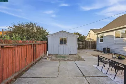 290 16th St, Pittsburg, CA 94565 - Photo 23