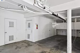 2205 San Antonio Ave, Alameda, CA 94501 - Photo 23