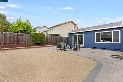 452 Lori Dr, Benicia, CA 94510 - Photo 41