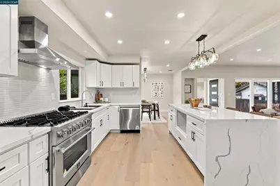 3306 Jordan Rd, Oakland, CA 94602 - Photo 13