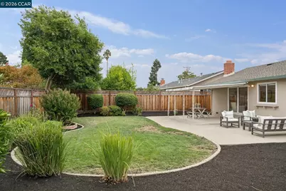 866 Wilmore Ave, Concord, CA 94518 - Photo 11