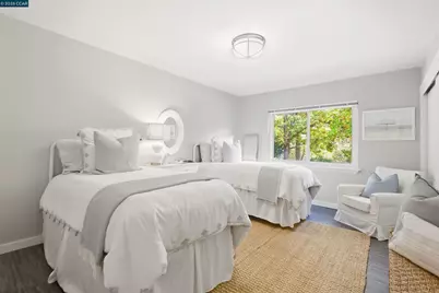 57 Lombardy Ln, Orinda, CA 94563 - Photo 27
