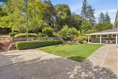 57 Lombardy Ln, Orinda, CA 94563 - Photo 15