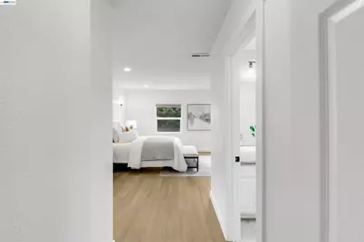 3416 Davis St, Oakland, CA 94601 - Photo 27