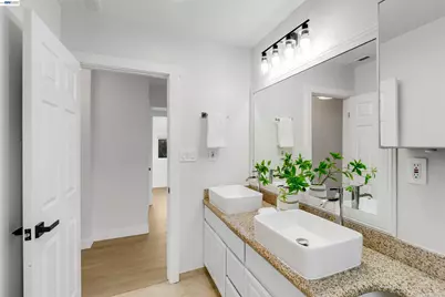 3416 Davis St, Oakland, CA 94601 - Photo 29