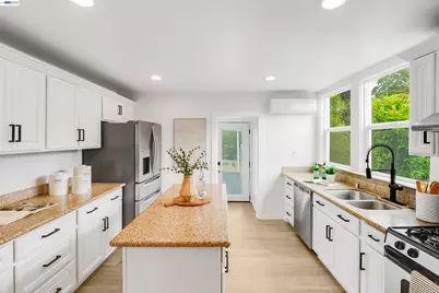3416 Davis St, Oakland, CA 94601 - Photo 15