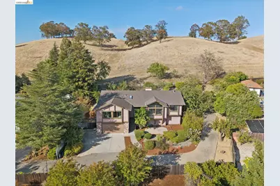 836 Navaronne Way, Concord, CA 94518 - Photo 91