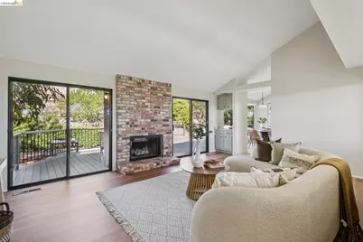 836 Navaronne Way, Concord, CA 94518 - Photo 11