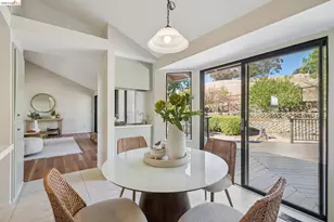 836 Navaronne Way, Concord, CA 94518 - Photo 25