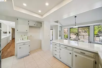 836 Navaronne Way, Concord, CA 94518 - Photo 21
