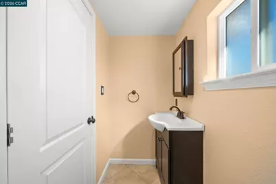 5324 Hobart Ave, Stockton, CA 95215 - Photo 15