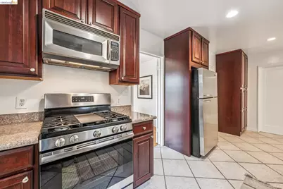 4737 Virginia Ave, Oakland, CA 94619 - Photo 17
