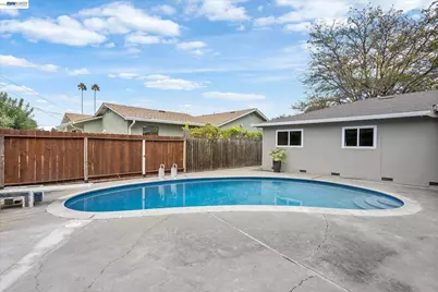 8526 Briarwood Ln, Dublin, CA 94568 - Photo 51