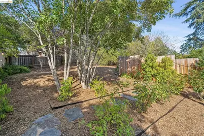 2000 Clemens Rd, Oakland, CA 94602 - Photo 89