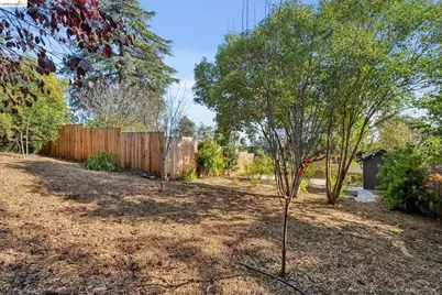 2000 Clemens Rd, Oakland, CA 94602 - Photo 91