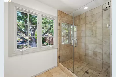 2000 Clemens Rd, Oakland, CA 94602 - Photo 49