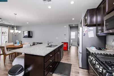4512 Villa Del Paso Ln, Sacramento, CA 95834 - Photo 21