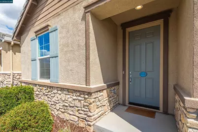 4512 Villa Del Paso Ln, Sacramento, CA 95834 - Photo 9