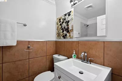 4535 Redding St, Oakland, CA 94619 - Photo 31