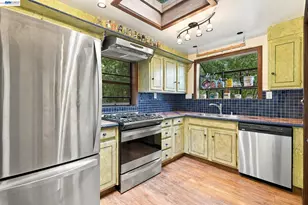 124 Cypress Dr, Fairfax, CA 94930 - Photo 15