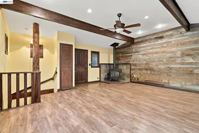 124 Cypress Dr, Fairfax, CA 94930 - Photo 9