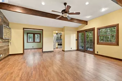 124 Cypress Dr, Fairfax, CA 94930 - Photo 5