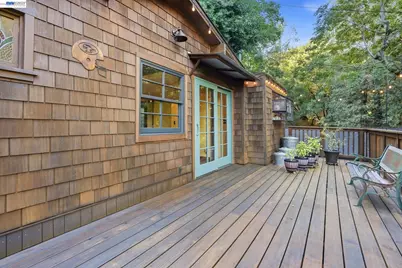 124 Cypress Dr, Fairfax, CA 94930 - Photo 23