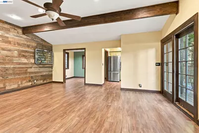 124 Cypress Dr, Fairfax, CA 94930 - Photo 17