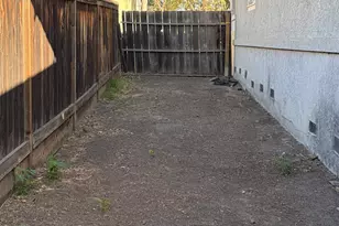 1092 Black Diamond St, Pittsburg, CA 94565 - Photo 7