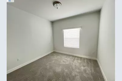 1422 Salamanca Ave #113, Hayward, CA 94544 - Photo 9