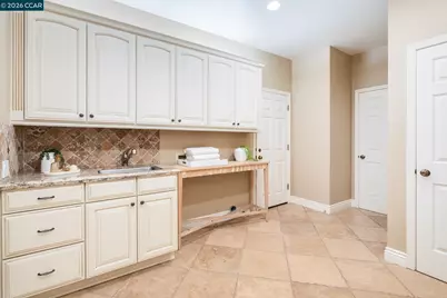 3271 Blackhawk Meadow Dr, Danville, CA 94506 - Photo 37