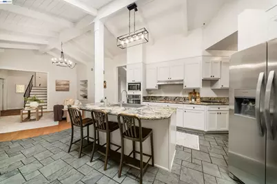 699 Fiesta Pl, Hayward, CA 94544 - Photo 15