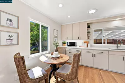 62 Claremont Ave, Orinda, CA 94563 - Photo 17
