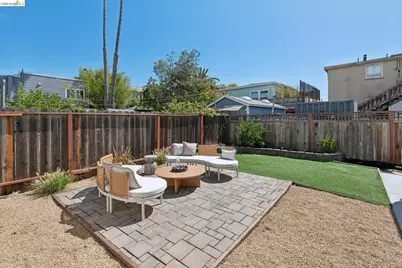 5618 Gaskill St, Oakland, CA 94608 - Photo 25
