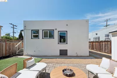 5618 Gaskill St, Oakland, CA 94608 - Photo 31