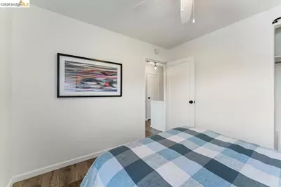 1802 Second #M, Alameda, CA 94501 - Photo 19