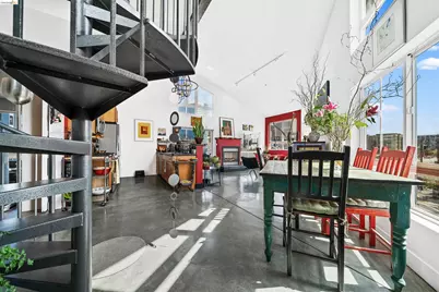 675 8th St #16, Oakland, CA 94607 - Photo 23