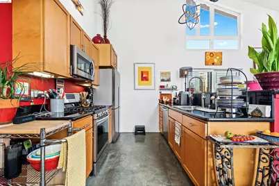 675 8th St #16, Oakland, CA 94607 - Photo 29