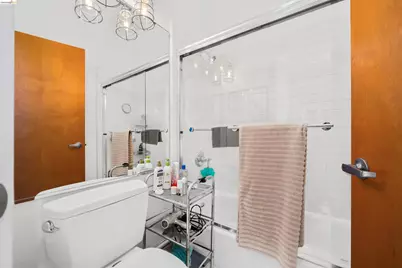 675 8th St #16, Oakland, CA 94607 - Photo 11
