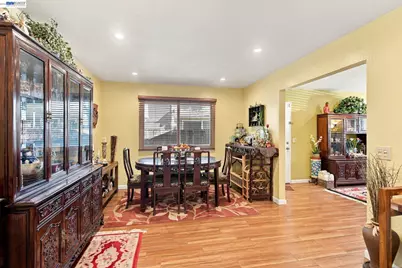 22 John Glenn Cir, Daly City, CA 94015 - Photo 19