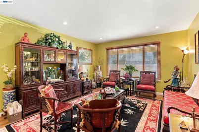 22 John Glenn Cir, Daly City, CA 94015 - Photo 5