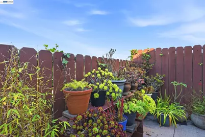 22 John Glenn Cir, Daly City, CA 94015 - Photo 39