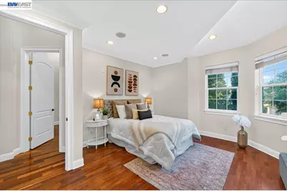 725 W Hacienda Ave, Campbell, CA 95008 - Photo 23