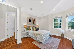 725 W Hacienda Ave, Campbell, CA 95008 - Photo 23